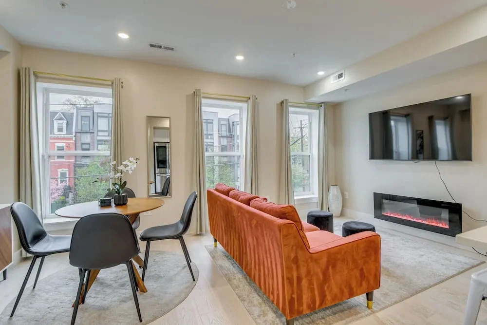 Walkable Washington Apt in Charming Petworth