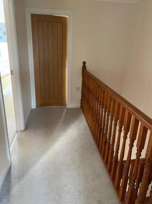 Cheerful 3 bedroom home close to beach and High St