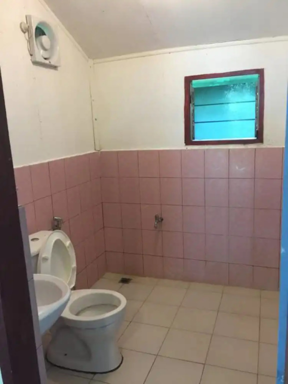 Sukau Backpackers Bed & Breakfast