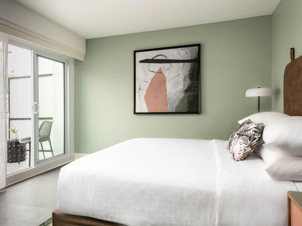 Hotel Indigo Saint Louis Central West End by IHG