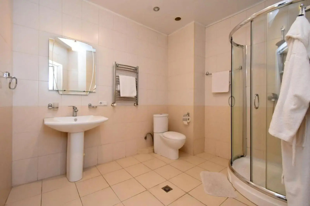 Northern Avenue, 2 bedrooms Luxury, New Renovated apartment HH666