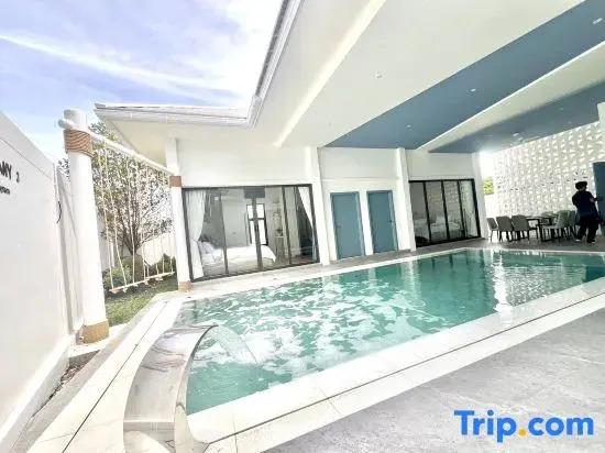 The Botany Pool Villa