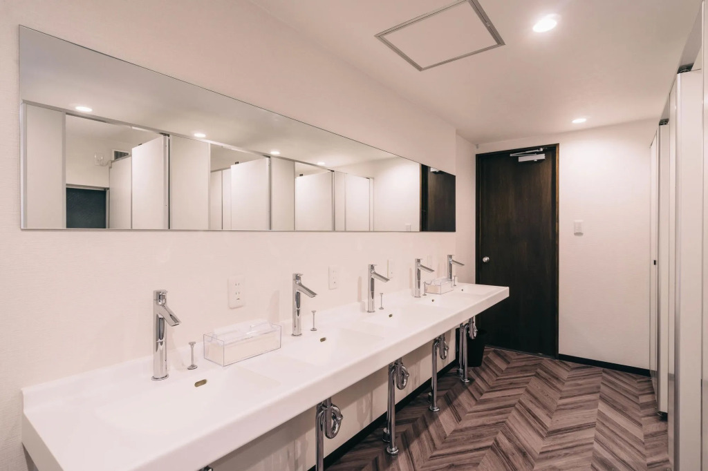 R Hostel Namba south