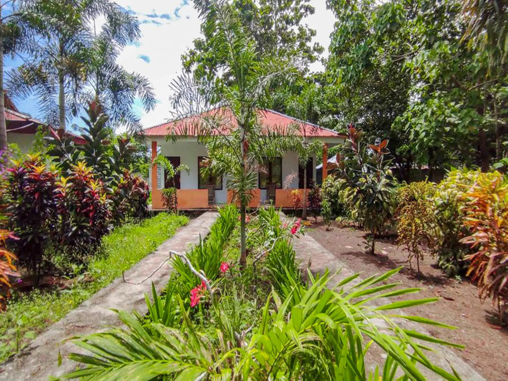 Tangkoko Jungle Homestay