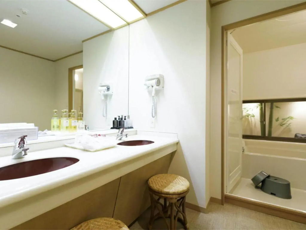 Hotel Shion