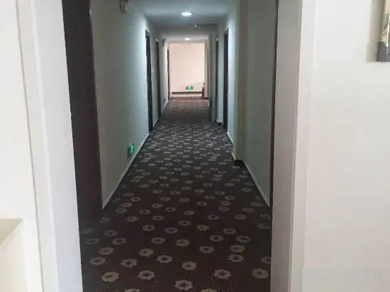 Rongcheng Chengjie Express Hotel
