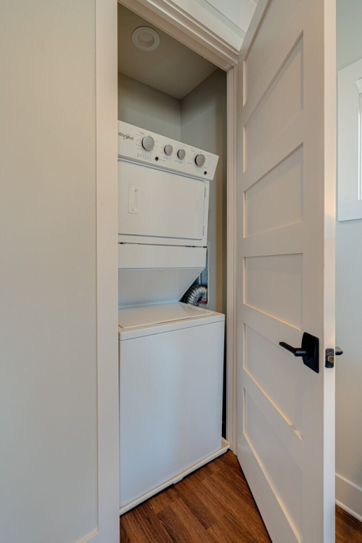 Modern Melrose-sleeps 8- Mins to Downtown Broadway