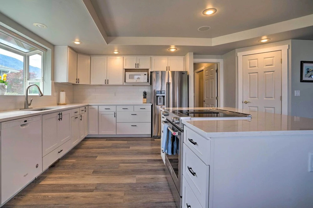 Manson Villa w/ Hot Tub ~ 1 Mi to Wineries