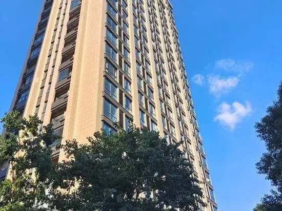 Shanghai Bubble Apartment (Songjiang University Town Subway Station)