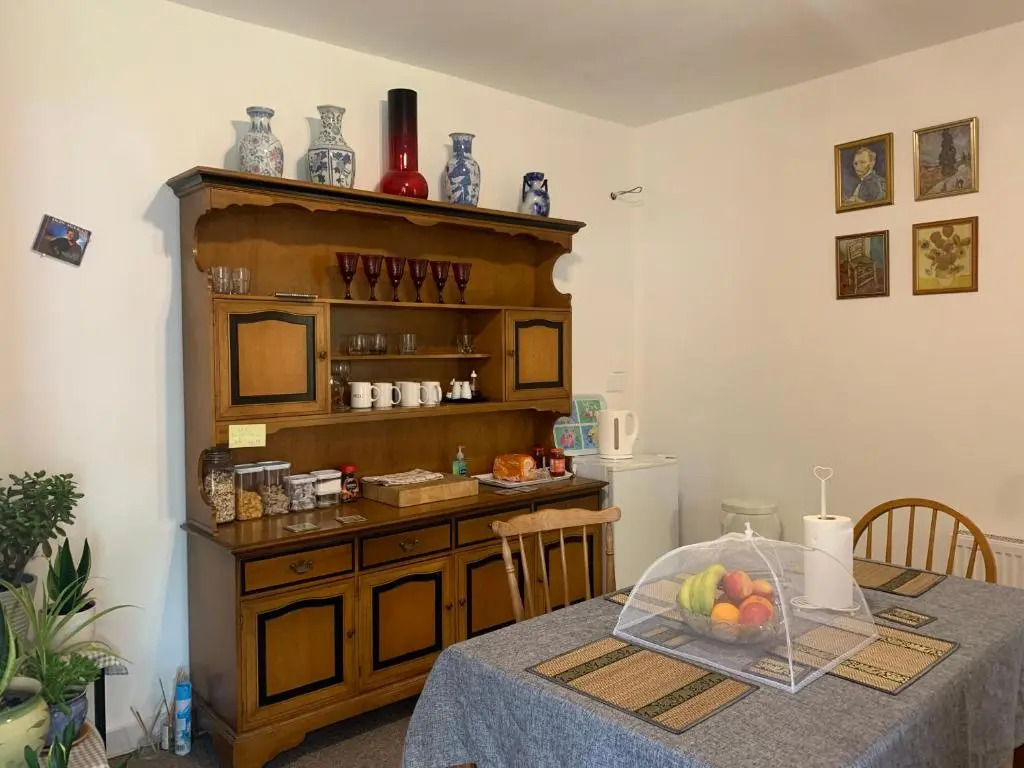 East of Ipswich Bed and Breakfast - Private & Dorm Rooms Suffolk