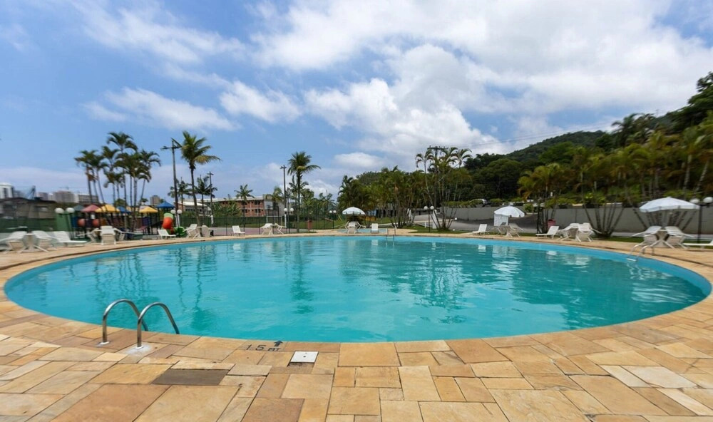 Casa em Condom nio com Piscina Wi-fi e Garagem