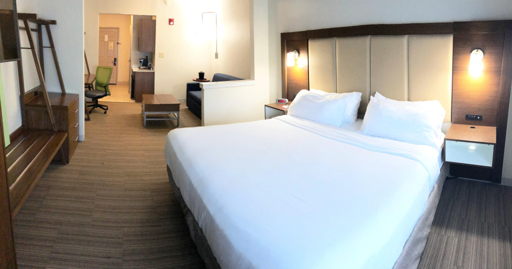 Holiday Inn Express Hotel & Suites Greenville by IHG