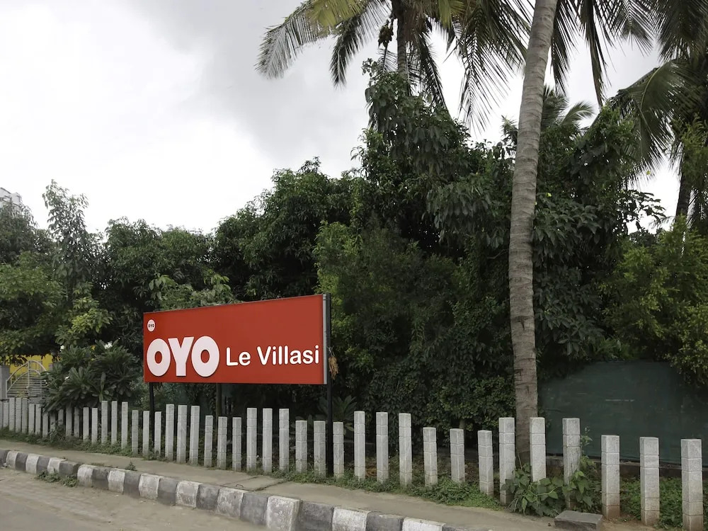 OYO 16674 Le Vilasi