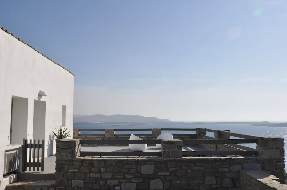 Cliff Villa