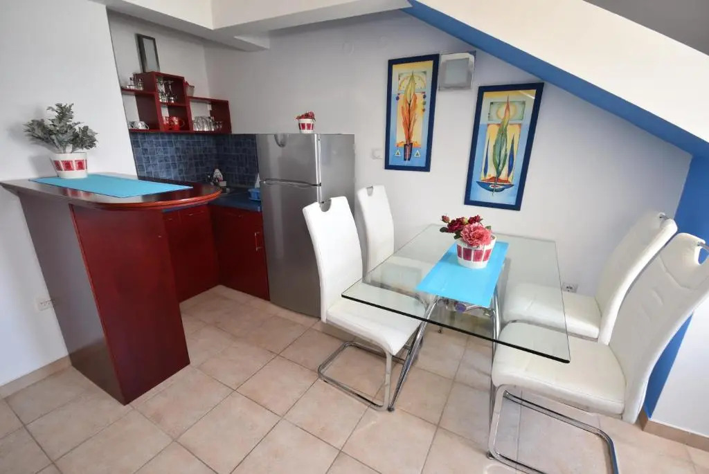 Kezman Apartment