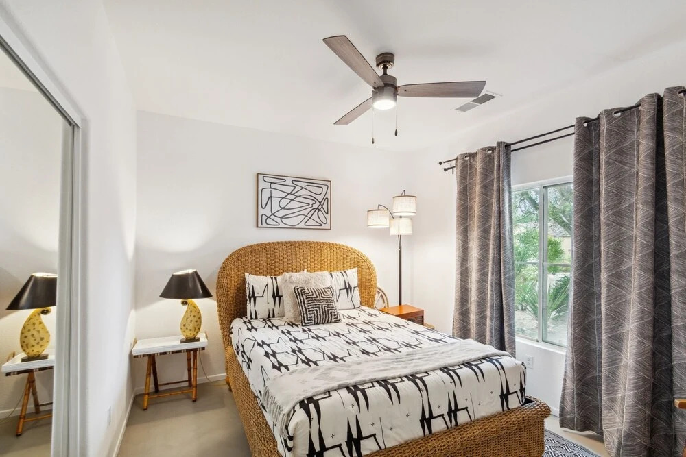 Palm Springs Mountain Getaway 3 Bedroom Home by RedAwning
