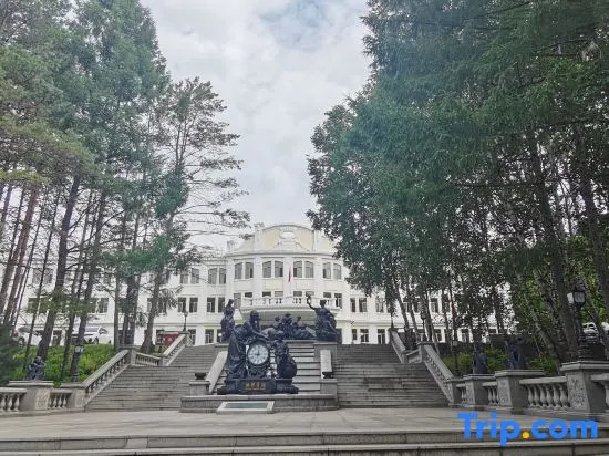 Yichun Lindu Hotel