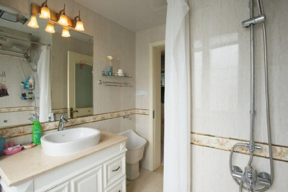 Jhouse Hongqiao Duplex Apartment
