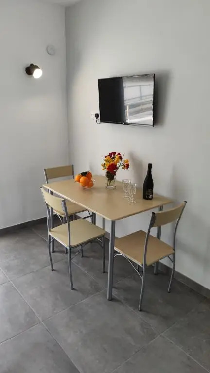 Nissi avenue studio