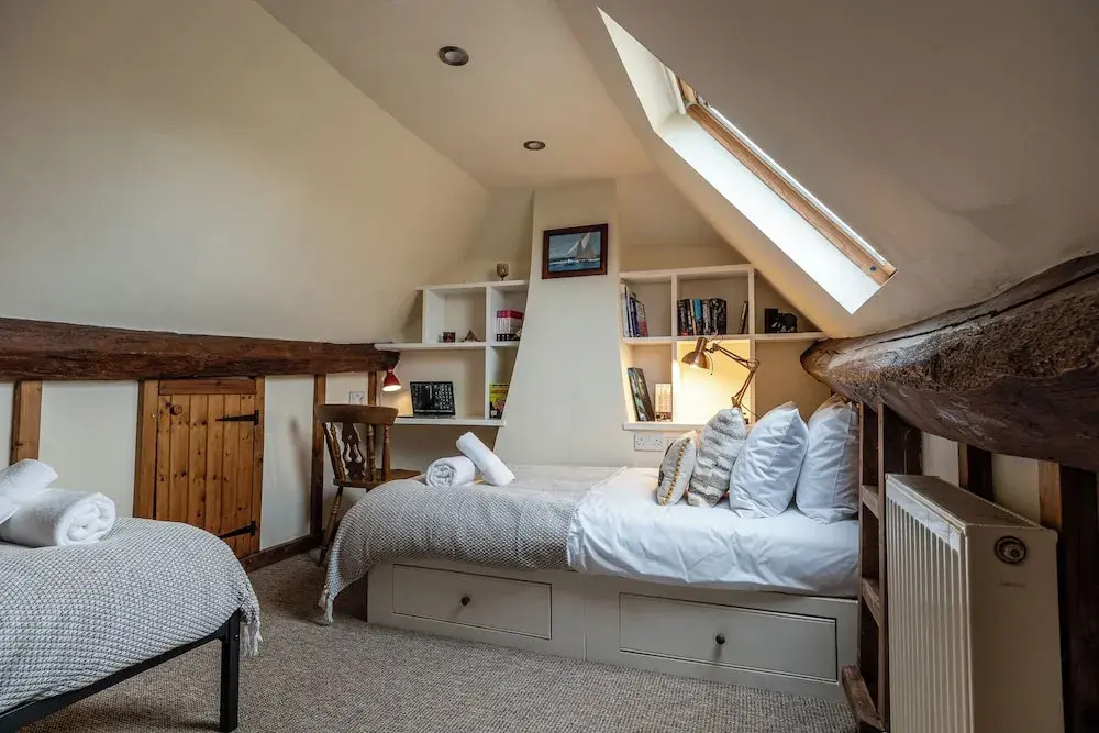 The Threshing Barn-Stunning 5 BD Retreat