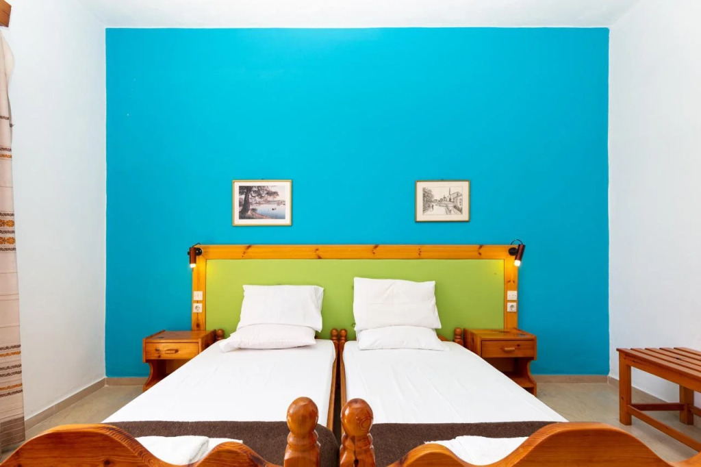 Alexandros Apartments