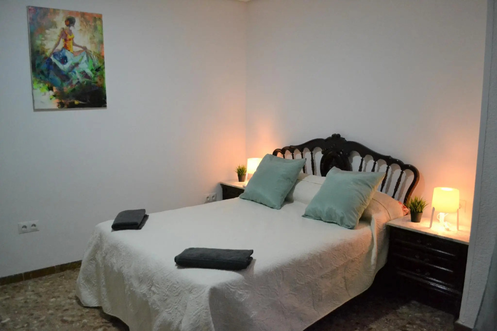 Superb 1 Bedroom with Gallery CB7EV