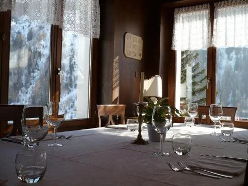 "CHALET dei FIORI" room & apartment