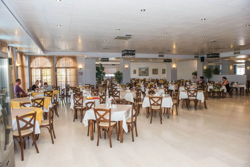 Alexander The Great Hotel
