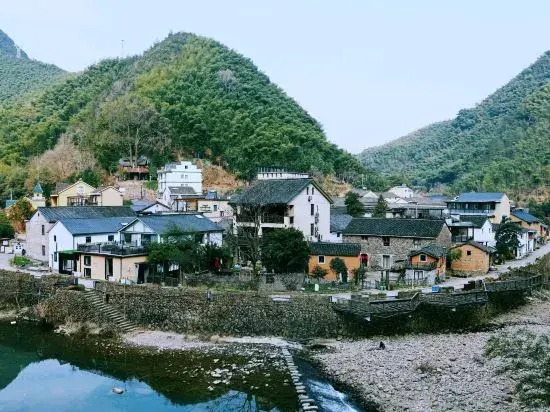 Three snalls(桐庐三只蜗牛民宿)