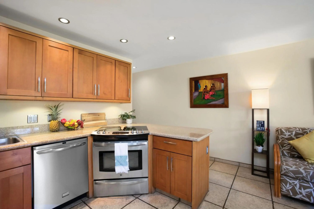Beautiful 1 Bedroom Condo with Ocean Views | Oceanfront