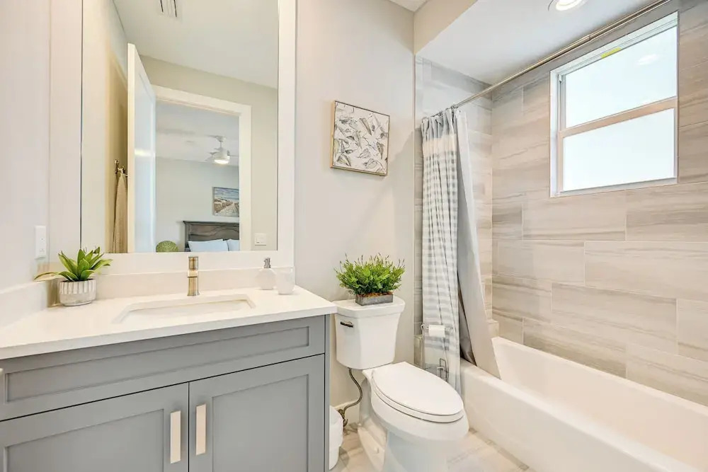 Golf, Swim & Unwind: Modern Marco Island Escape!