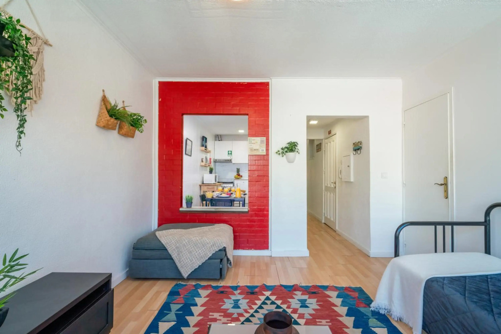 Large Flat w/ Terrace | Ace Location @ Aliados