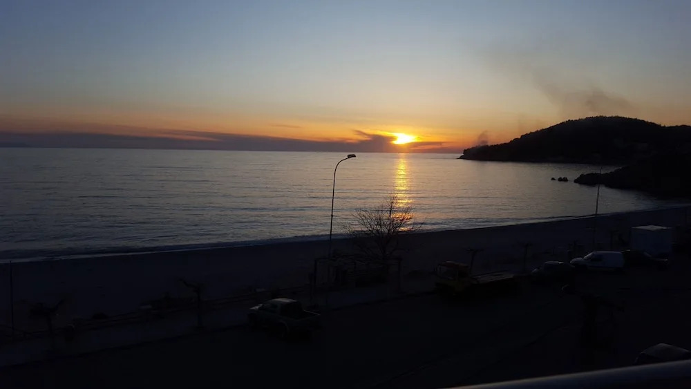 Golden Beach Hotel