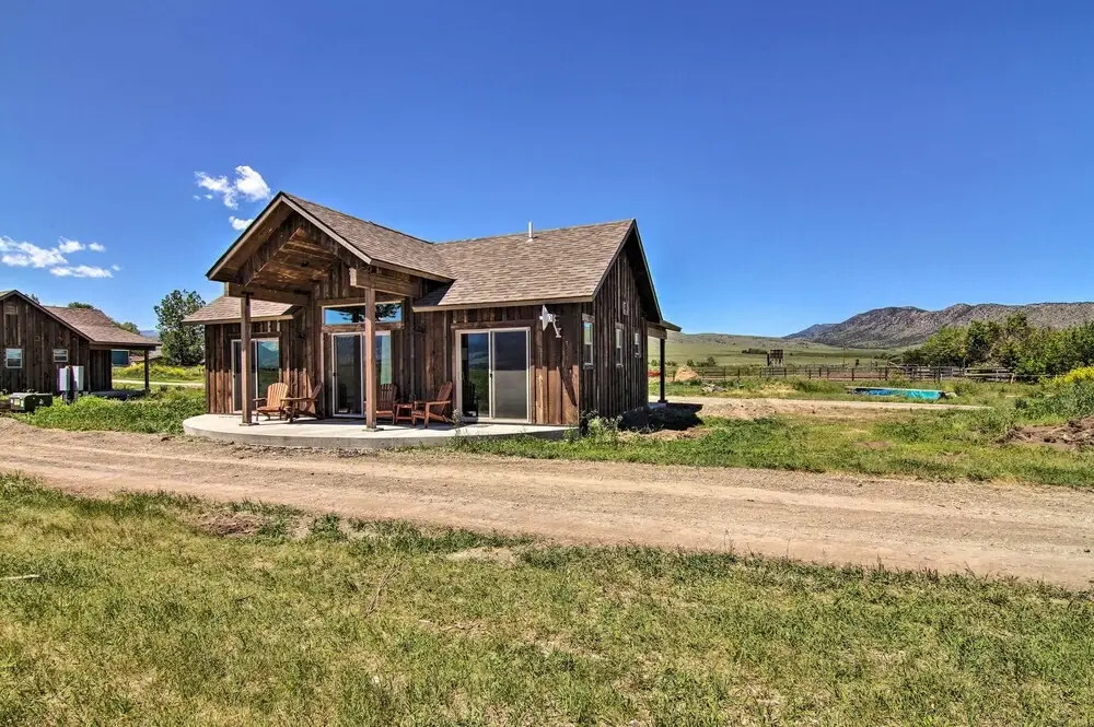 Peaceful Mtn Retreat ~ 43 Mi to Yellowstone!