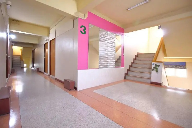 Oyo 425 Gedkanok Apartment