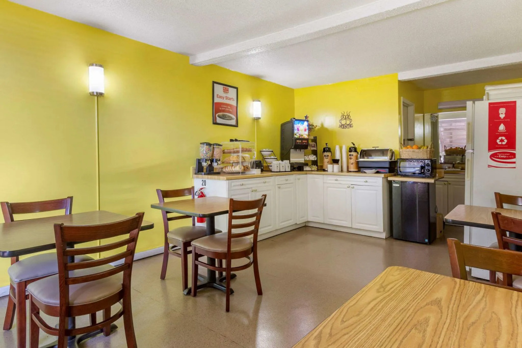 Motel 6 Summerville, SC – Charleston
