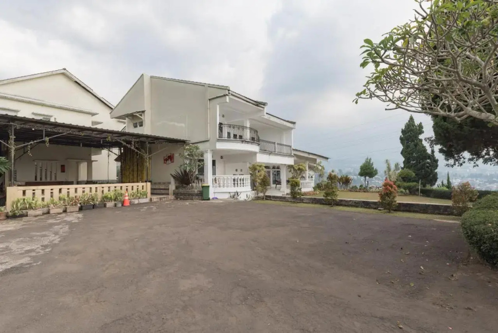 RedDoorz @ Tugu Puncak Bogor