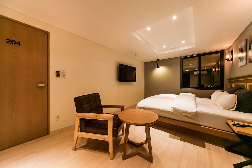 Cherish Hotel