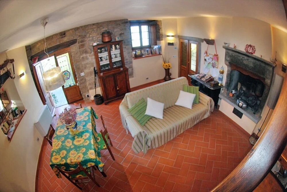 House With one Bedroom in Cortona , With Wonderful Mountain View, Priv