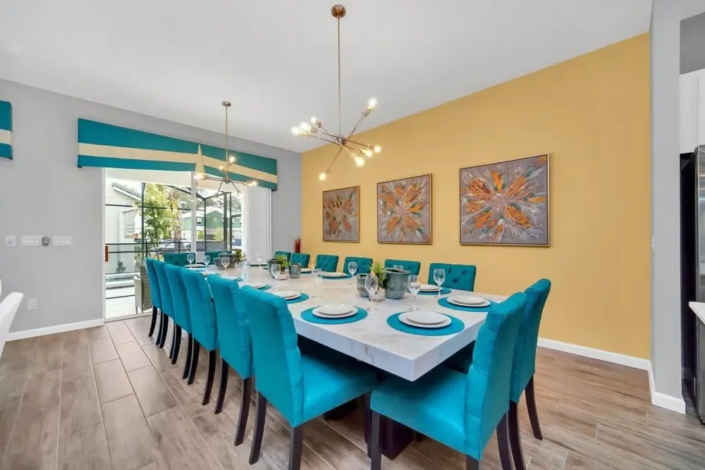 12br Mansion - Sleeps 26 - Family Resort w Private Pool Hot Tub and Games