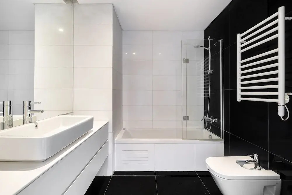 Urban Retreat W/Parking, Elevator & Ac By Benfica Stadium