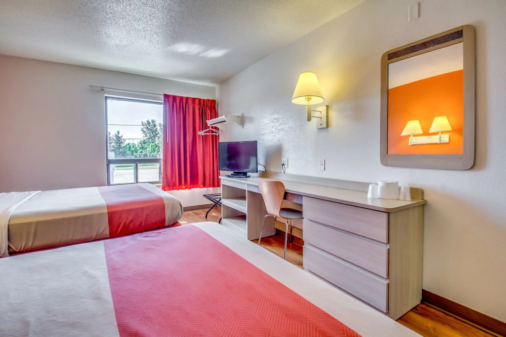 Motel 6-Amherst, NY - Buffalo
