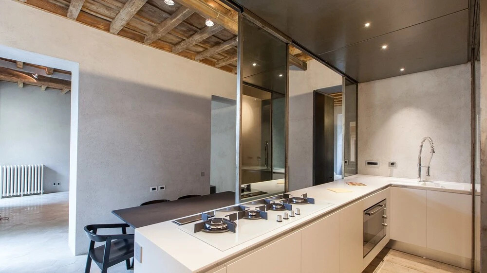 Rental in Rome Loophouse