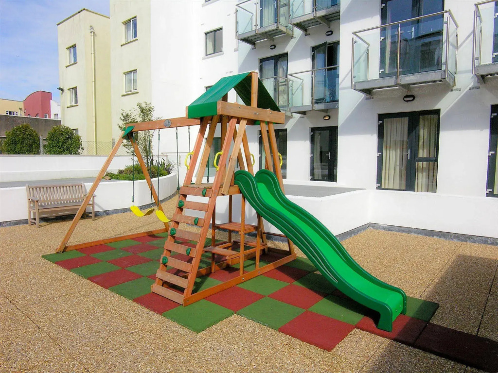Jameson Court Apartments