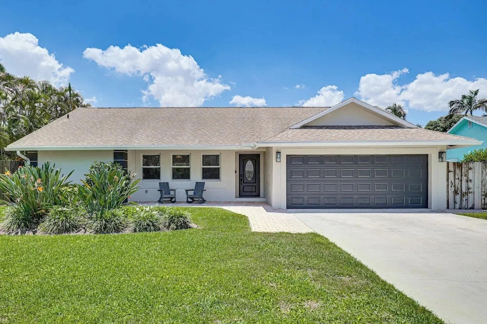 Poolside Oasis! Family Home 4 Mi to Delray Beach