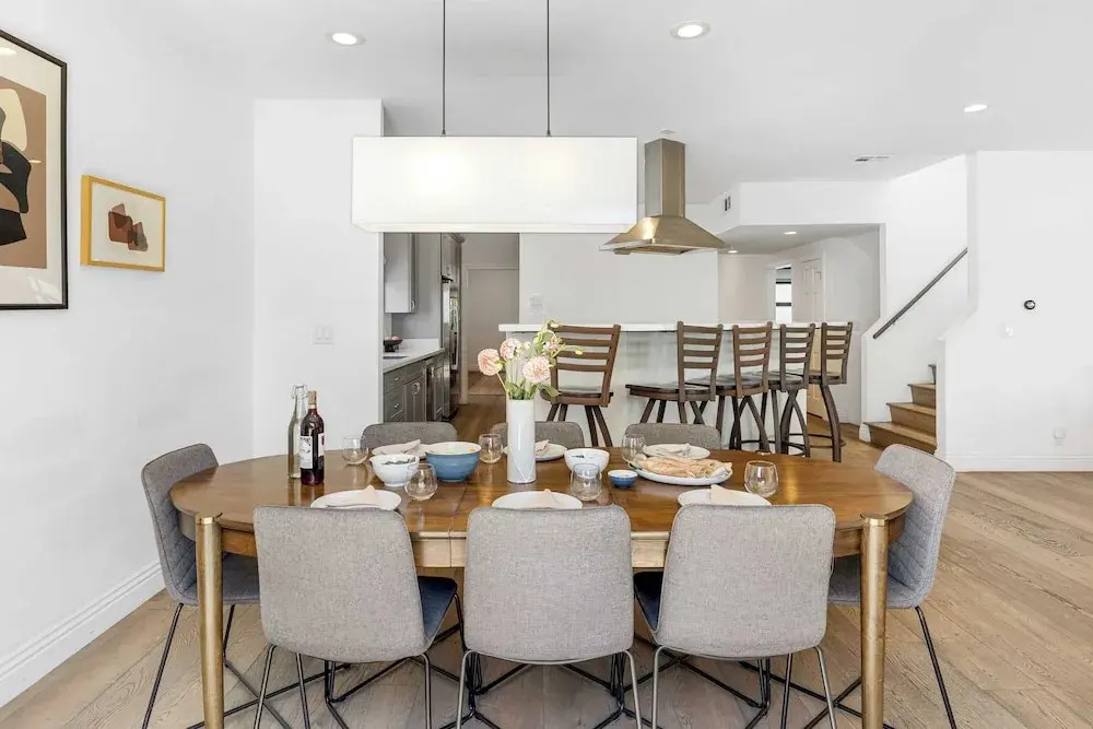 6bdr Modern Oasis w/ Game Room, Outdoor Living & Views! Edendale by Avantstay