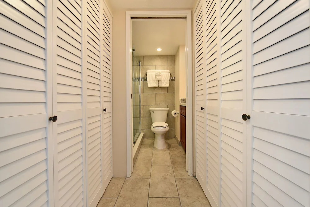 Mahana 602 Studio Bedroom 1 Bathroom Condo by Redawning