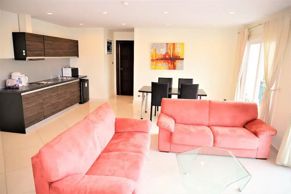 Park Lane Resort Pattaya 2 bedroom condo fully equiped