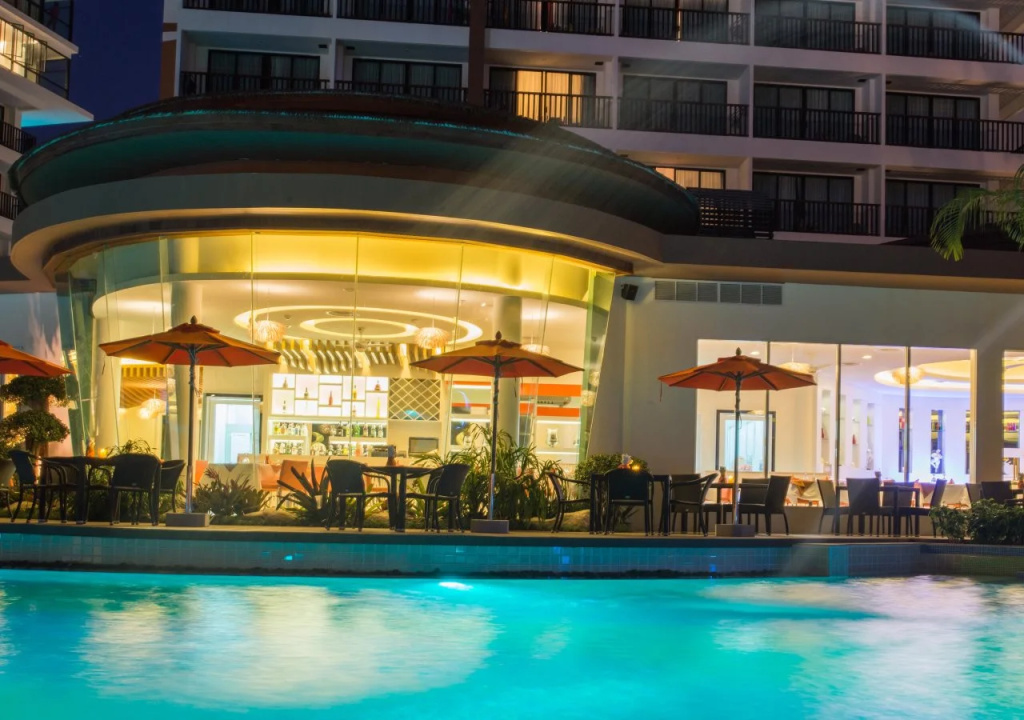 The Beach Heights Resort SHA Plus