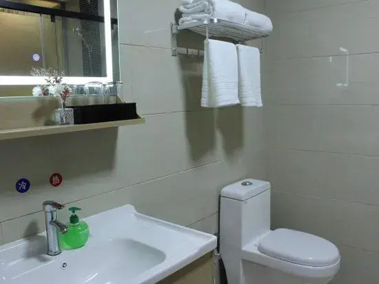 Pebble Hotel (Taiqian Jinshui Road Mobile Company)